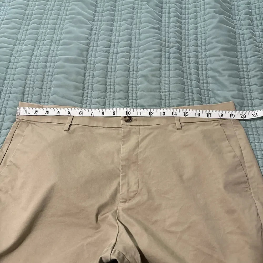 Banana Republic 38 Chino Bermuda Shorts, Beach, Boho, Stretchy, EUC, Soft